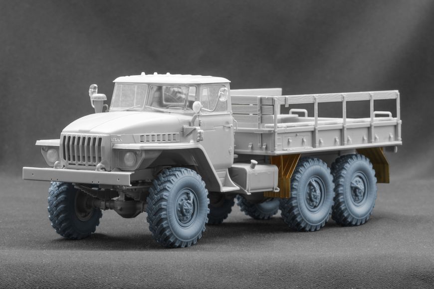 URAL-4320 OI-25 Ordinary Wheel Set for Trumpeter, 1:35