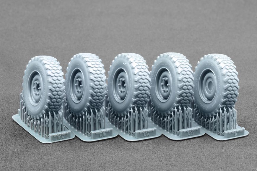 Unimog U1300L MPT 80 Ordinary Wheel Set for Revell, 1:35