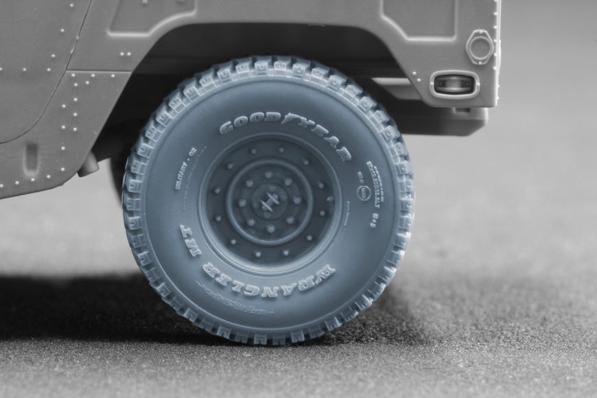 HMMWV набір коліс MT 12-болтів для ICM, Academy, 1/35 WM-35004 фото