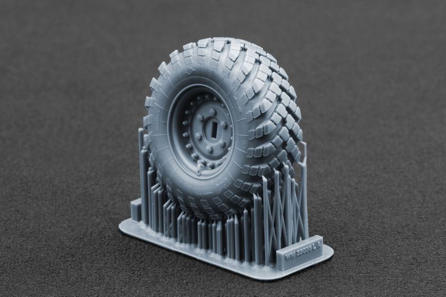 ZIL-157 K-70 Ordinary Wheel Set for Trumpeter, 1:35