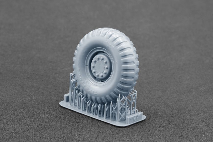 M1/M114 Late (Cold War) Ordinary and Weighted Wheel Set, 1:35