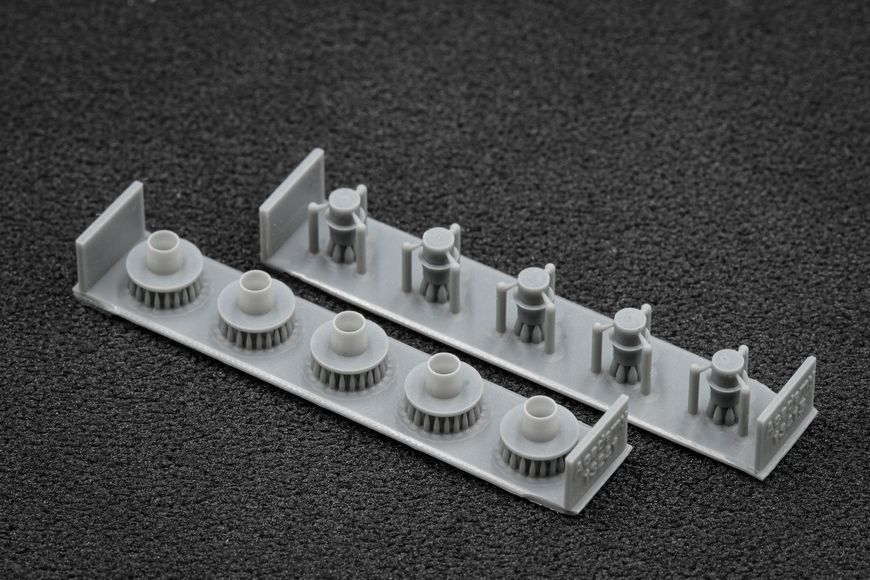 HMMWV MT/R 12-bolt Ordinary Wheel Set for ICM, Academy, 1:35