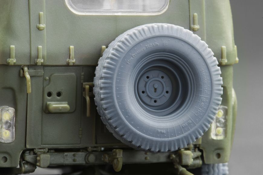 УАЗ-469 набір коліс Я-240 для Trumpeter, 1/35 WM-35007 фото