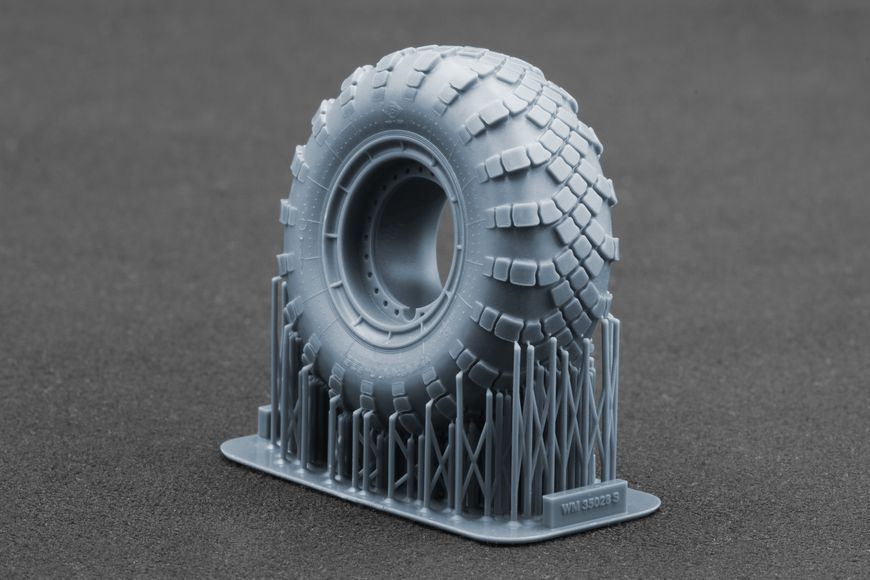 MAZ-543/MAZ-7310 V-203 Ordinary Wheel Set for Trumpeter and Meng, 1:35
