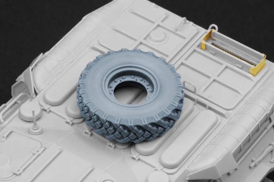 БТР-80 APC набір коліс KI-113 для Trumpeter, 1/35 WM-35035 фото